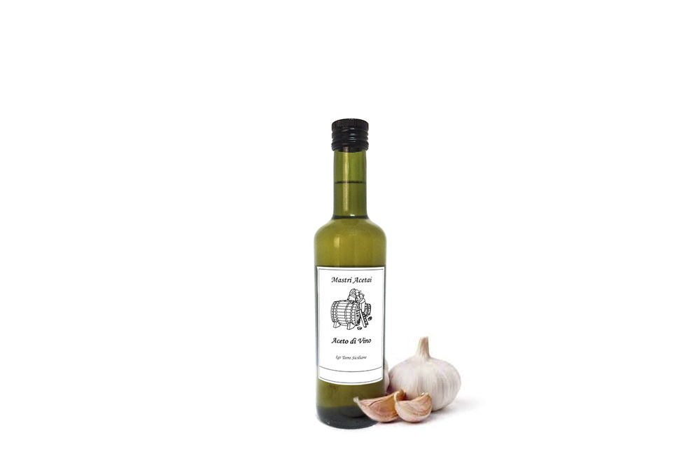 Aceto da Grillo aromatizzato all'aglio rosso di Nubia